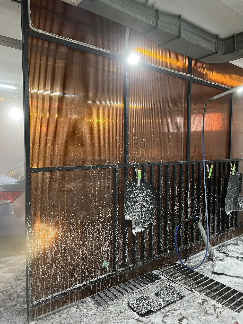 Автомойка самообслуживания на 4 поста под ключ